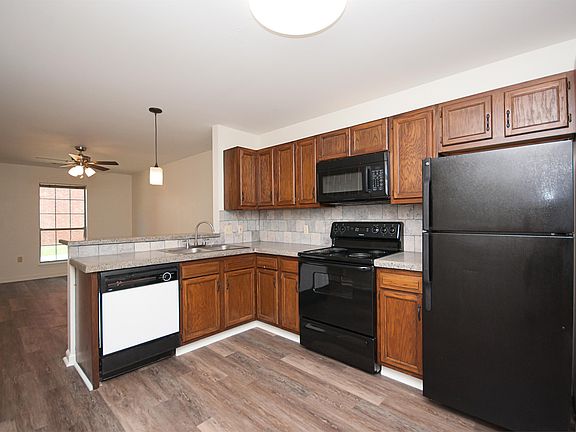 3rd image of 1536 Clifton St #3
