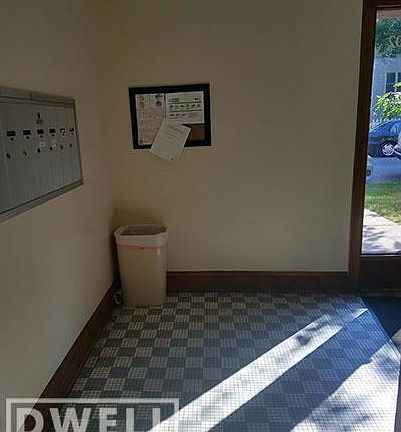 4th image of 7102 N Damen Ave APT 3