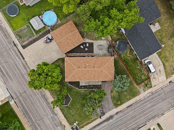 2nd image of 84 Maplewood Ct