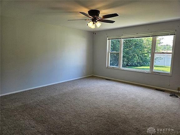 4th image of 1137 Landsdale Dr