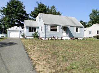 60 Aldrew Ter, Springfield, MA 01119