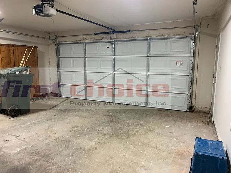1750 Ridgefield Ct — Photo 36