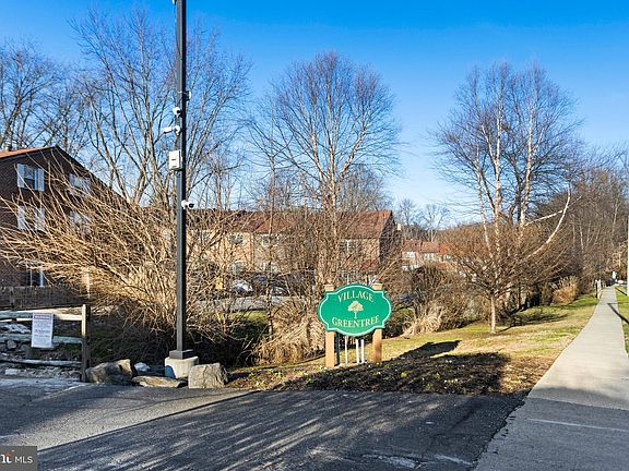 4th image of 64 Park Vallei Ln #64