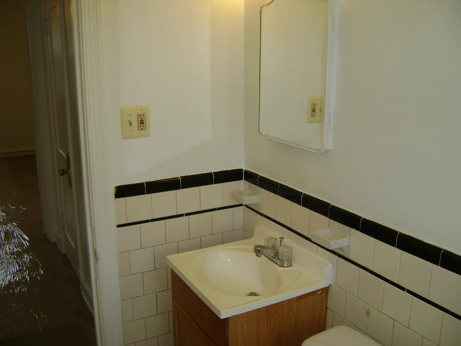 1 bed, 500 sqft, $1,400 — Photo 3