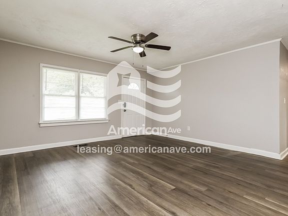 1896582_003_living_room_3.jpg
