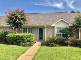 7945 Pecan Dr, Beaumont, TX 77713