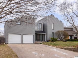 723 S 153rd Cir, Omaha, NE 68154