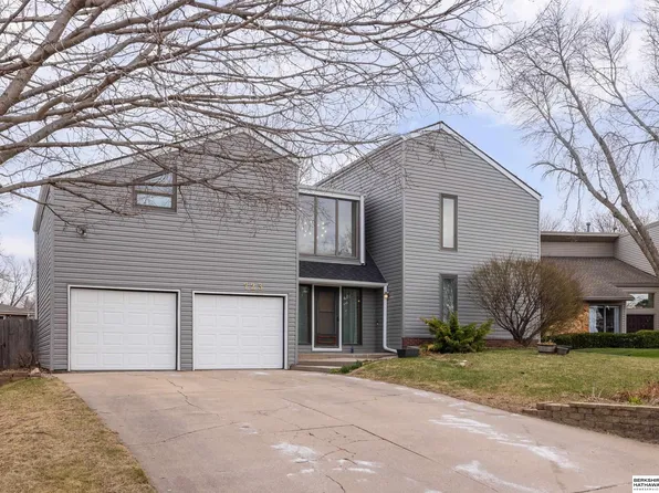 723 S 153rd Cir, Omaha, NE 68154