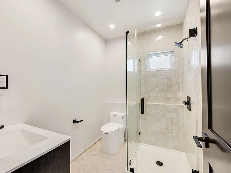7931 Zelzah Ave — Photo 15