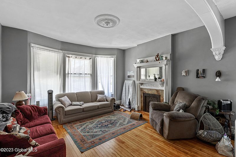 5th image of 1501 Jacob Street