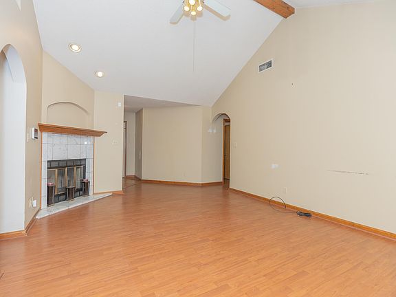 4th image of 6927 Kolb Dr