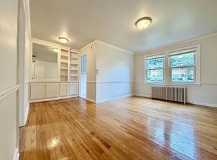 914 Green St APT 2, Alexandria, VA 22314