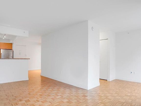 5th image of 1500 Lexington Ave APT 7H