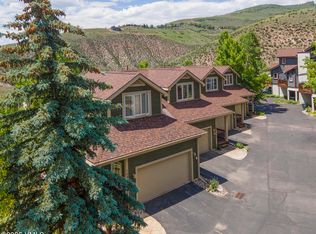 1082 W Wildwood Rd APT C, Avon, CO 81620