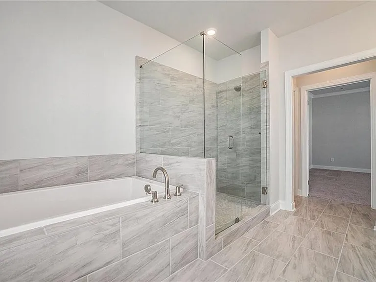 106 Basil St — Photo 15