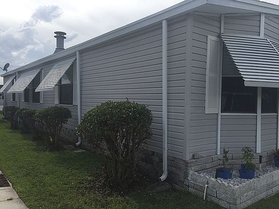 2nd image of 471 Greenwood Ln