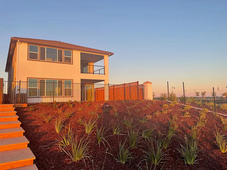 17595 Harbor View Ave — Photo 16