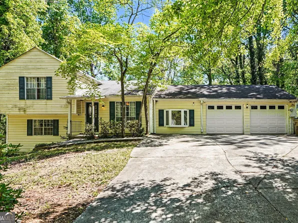 10968 Highridge Ct, Hampton, GA 30228