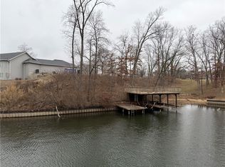 14748 N Court Seven, Effingham, IL 62401