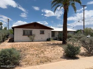 1126 N Swan Rd, Tucson, AZ 85712