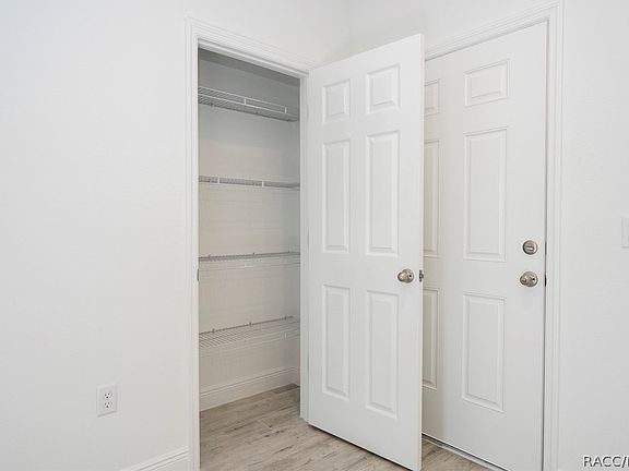 5th image of 7764 N Darby Dr