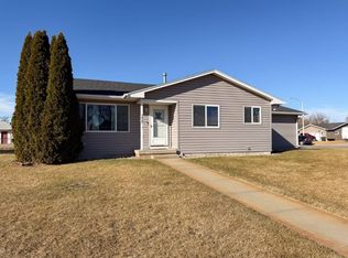 1407 N Wade St, Lexington, NE 68850
