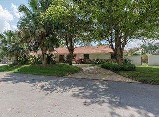 12220 SW 103rd Ter, Miami, FL 33186