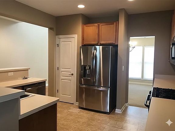 4th image of 7923 Keepsake Ln