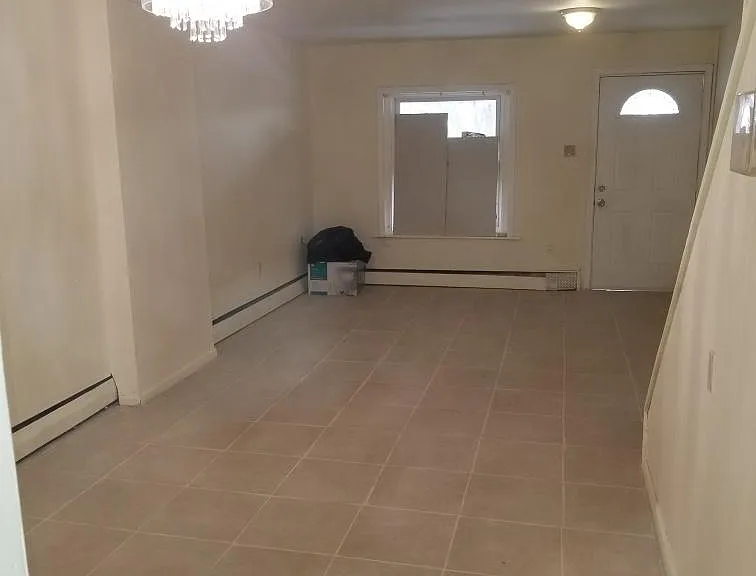 415 E Susquehanna St — Photo 2