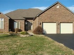 4335 W Farm Road 94, Springfield, MO 65803