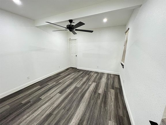 4th image of 3728 Peach St