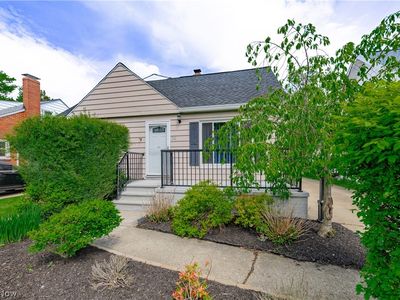 1241 Sunset Rd, Mayfield Heights, OH, 44124