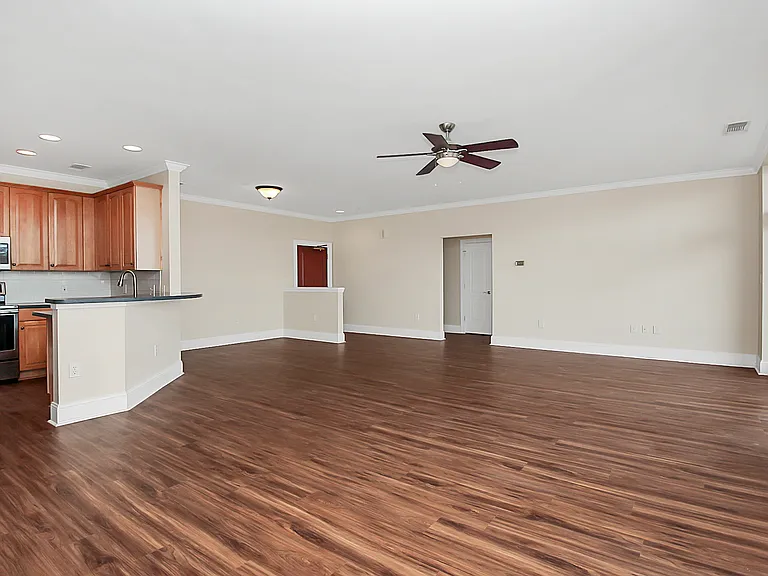400 N Church St #414-1-1 — Photo 22