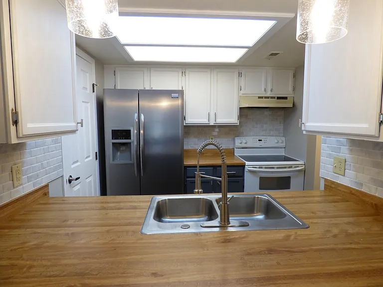 16103 E Alaska Pl #9 — Photo 8