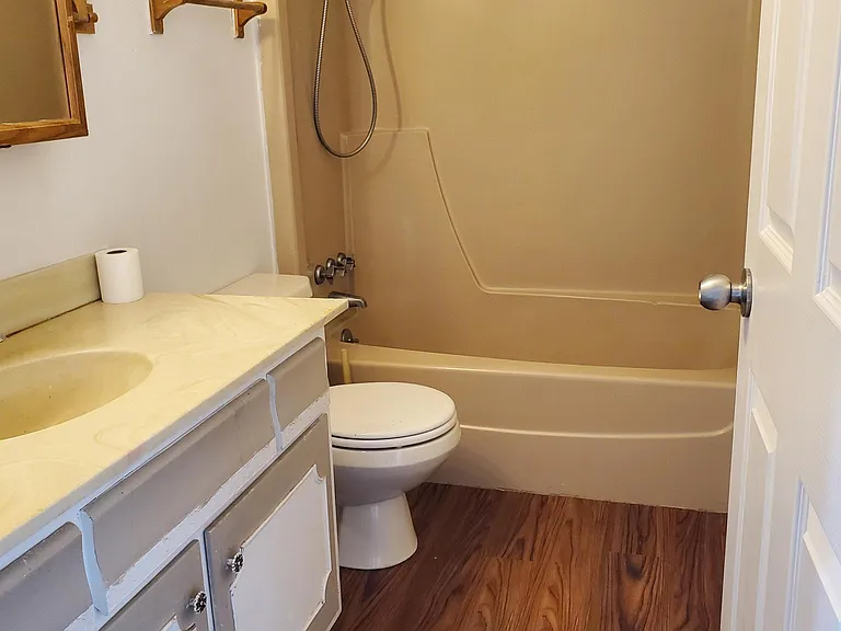 527 Washington St #2 — Photo 17