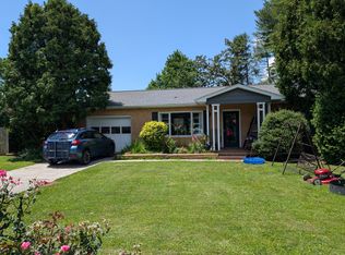 1240 Pinebrook Cir, Hendersonville, NC 28739