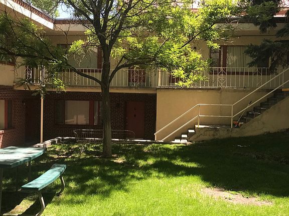 2nd image of 1611 Gold Ave SE #13