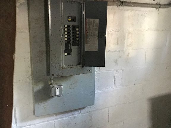 2nd image of 7817 Eve Ave