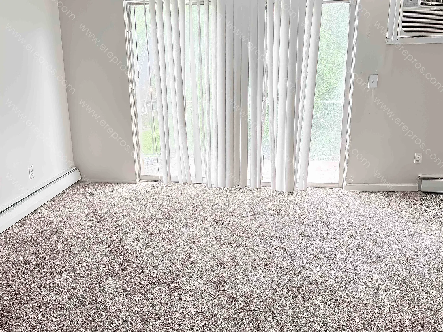 2 bed, 900 sqft, $800 — Photo 1
