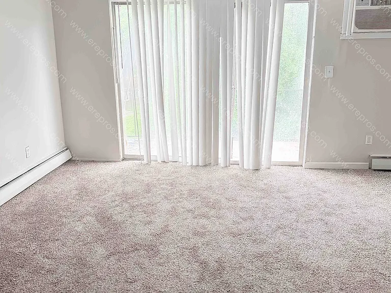 23411 Fenkell Ave #B5 — Photo 1