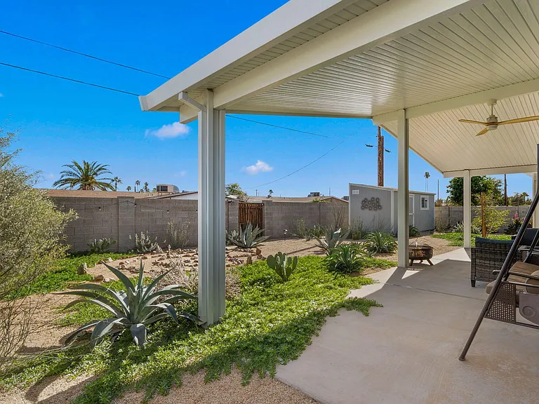 2115 N Normal Ave — Photo 36