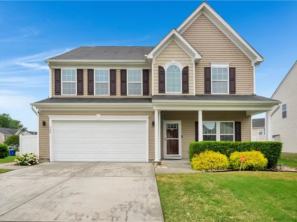 525 Loggerhead Dr, Newport News, VA 23601