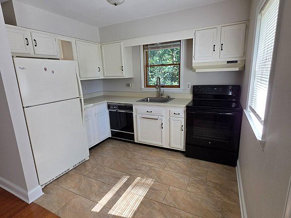 3rd image of 13220 Frederick Rd