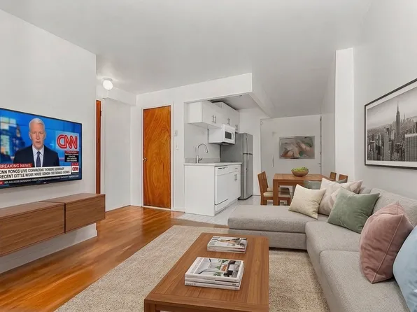 1425 York Avenue image 1 of 6