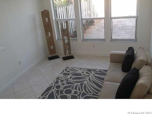 4th image of 11149 NW 72nd Ter