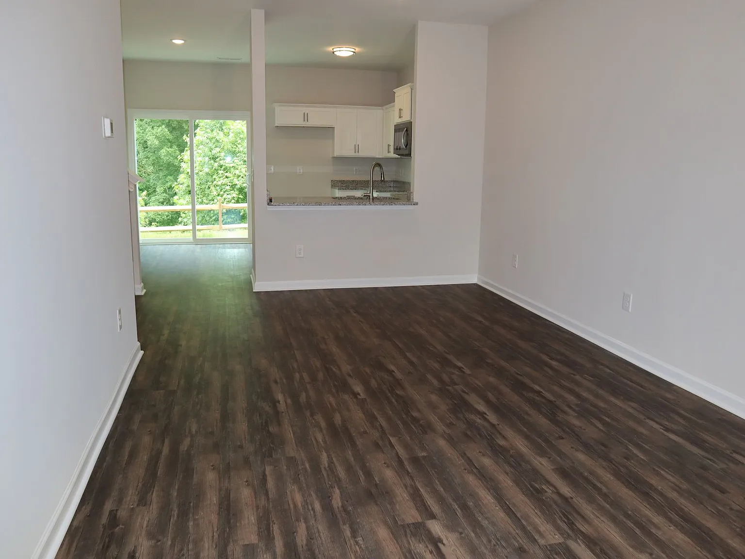 Three bedroom, 2.5 newly constructed townhome in Whitsett — Photo 4