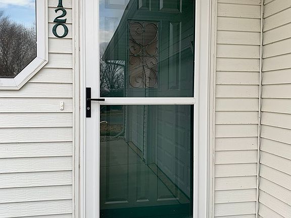 2nd image of 1120 Lewis Ave SW