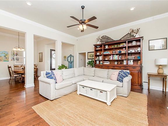 2nd image of 20252 Thornwood Dr