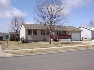 505 N Vandemark Ave, Hartford, SD 57033