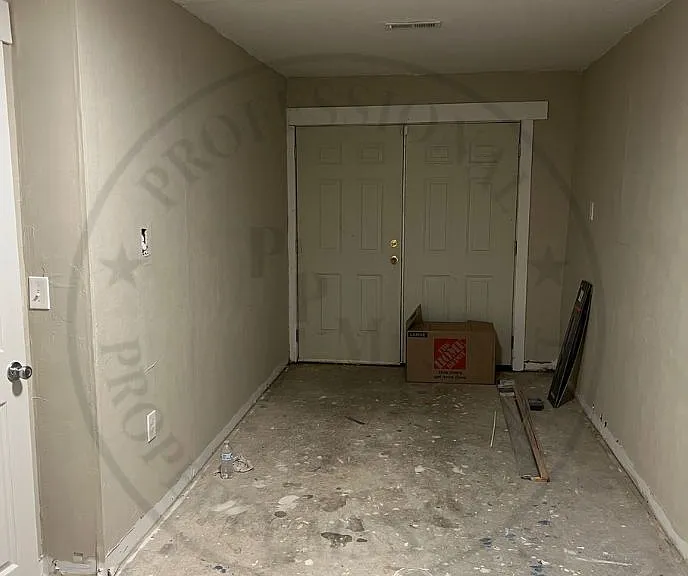 John Deere room easy access to backyard